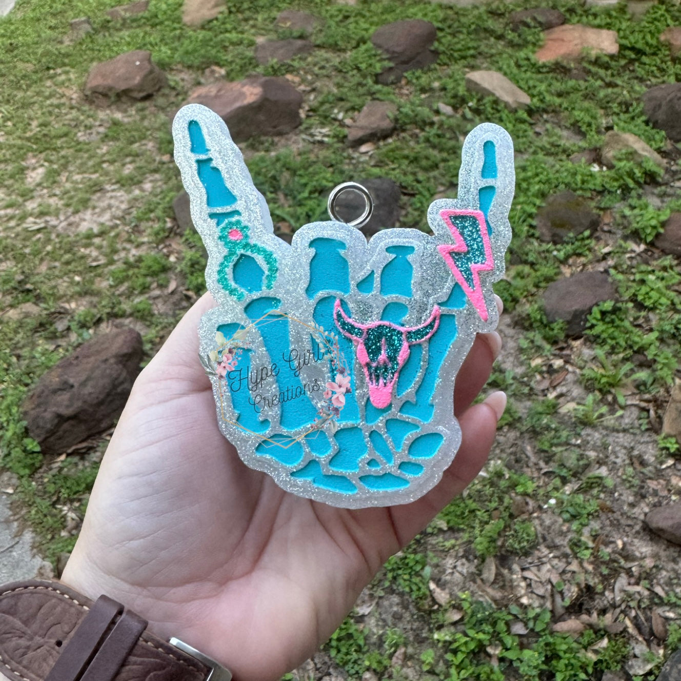 RTS Punchy Rocker Hand - White