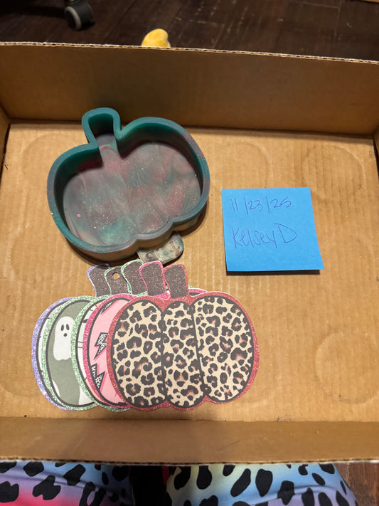 Destash - Pumpkin w/ Cardstock